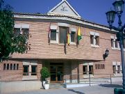  Fachada del Ayuntamiento Torrenueva